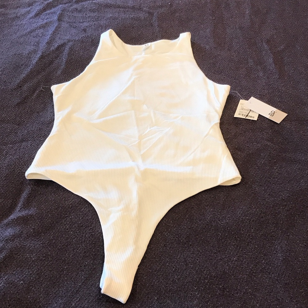 BP White Ribbed Top perfect for summer